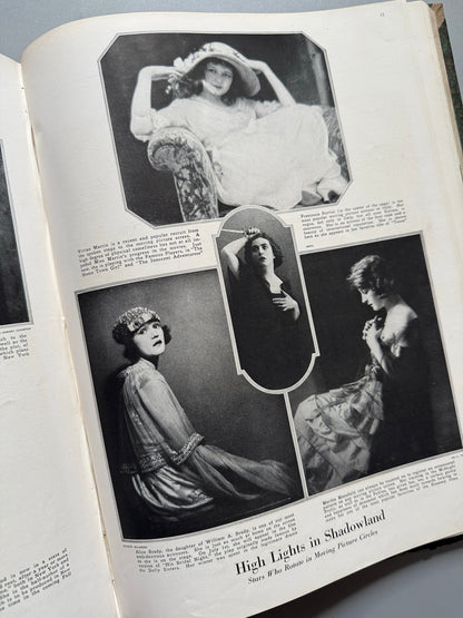 Libro de: Revista Vogue encuadernada, 8 números - 1919