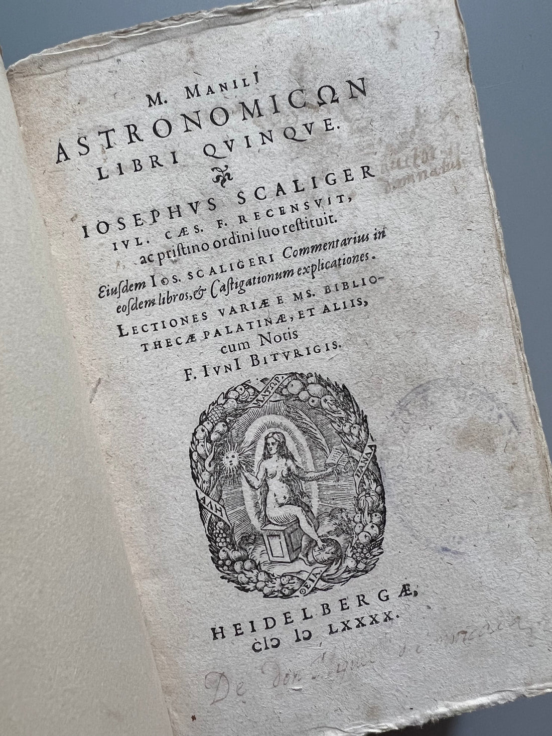 Astronomicon, Libri Quinque, M. Manilii. Los Cinco Libros - Marcus Manilus - Heidelberg. 1589