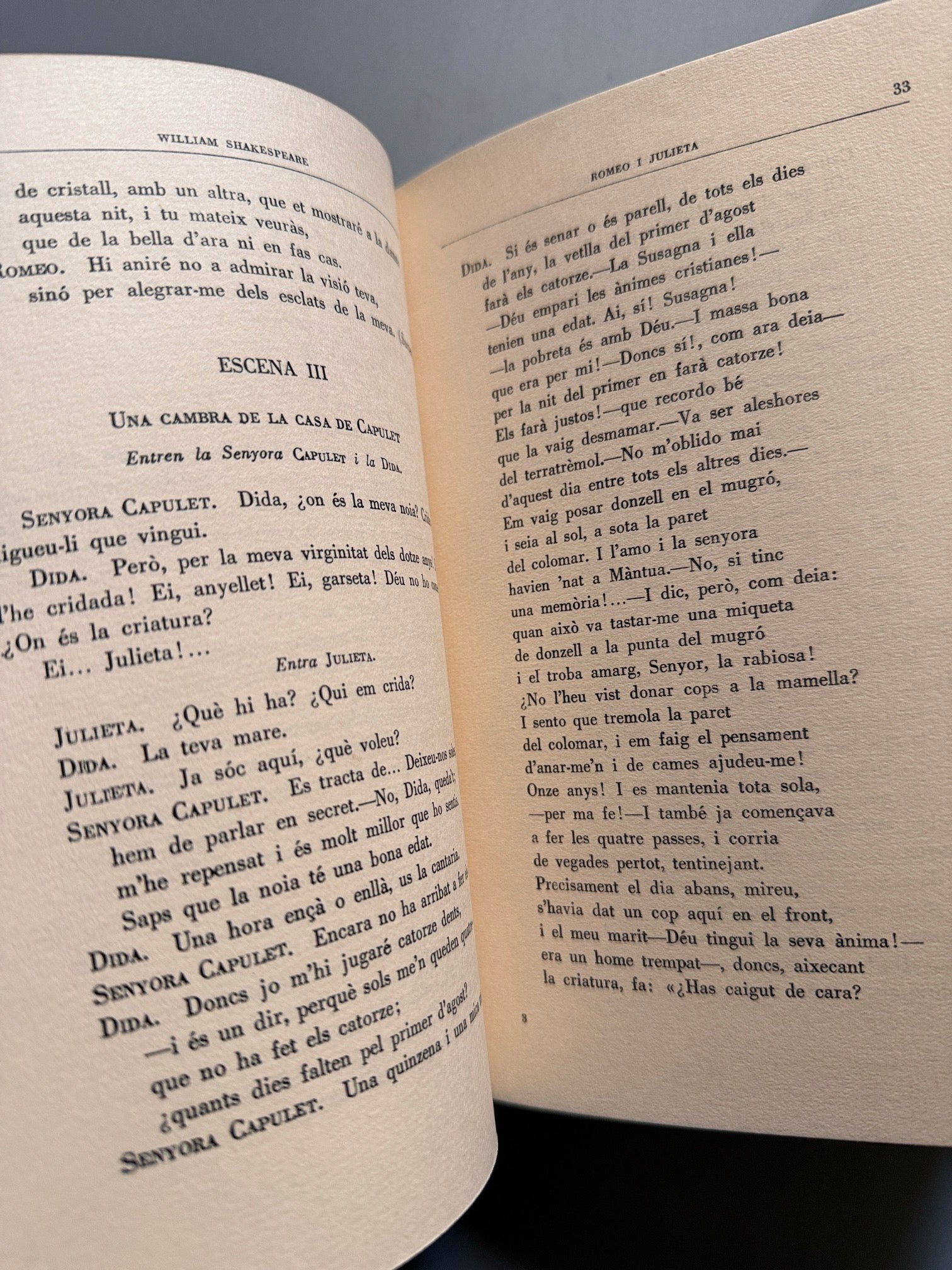 Libro de: Romeo i Julieta, Otel·lo i Macbeth, W. Shakespeare. Traducción Josep Mª de Sagarra - Alpha, 1959