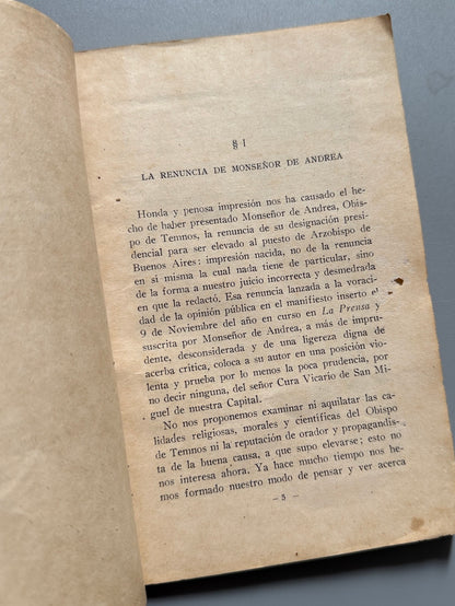 Libro de: A propósito de la renuncia de Monseñor Miguel de Andrea, Doctor Efas - Buenos Aires, 1923