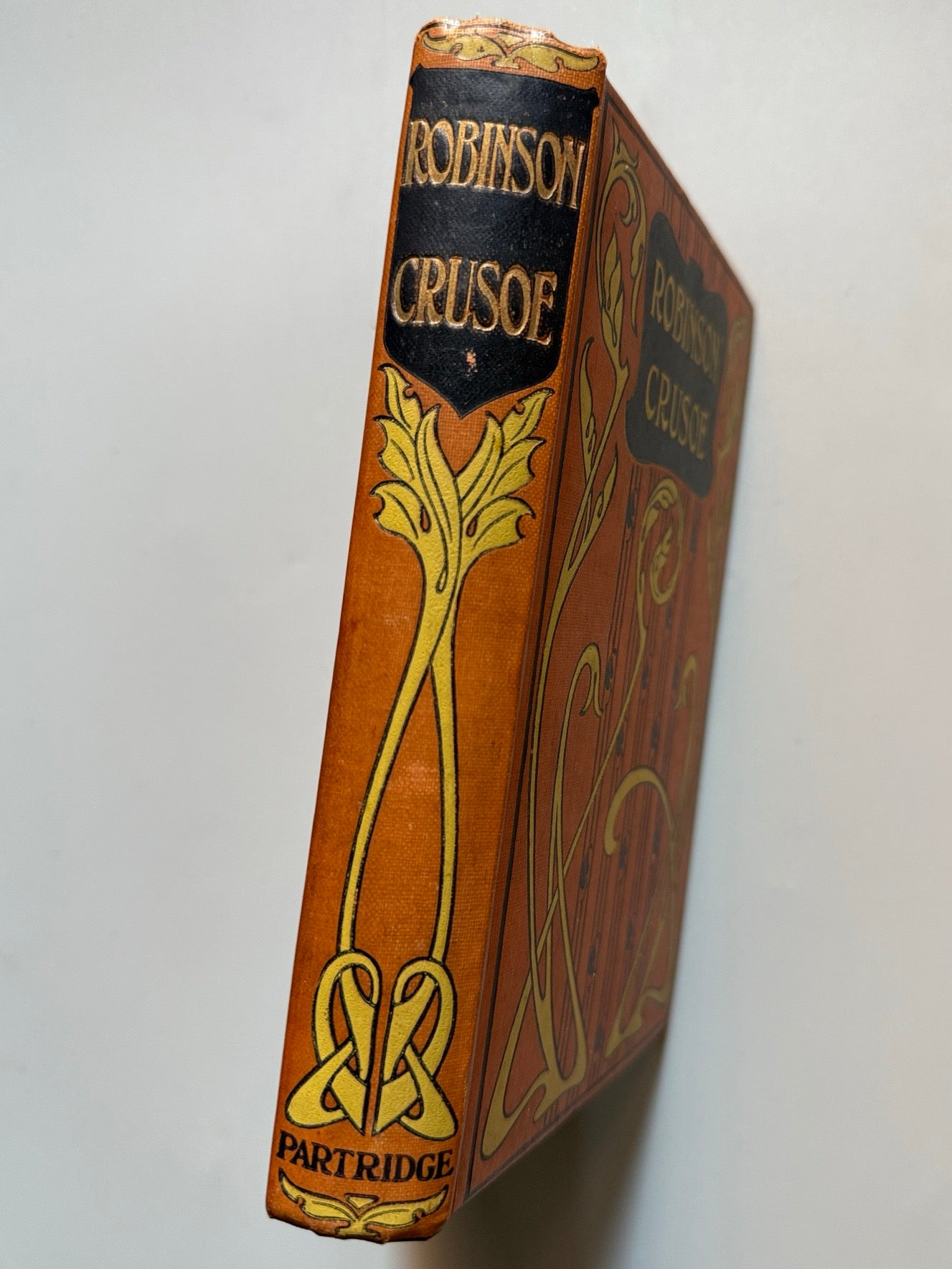 Libro de: The life and adventures of Robinson Crusoe, Daniel Defoe - S. W. Partridge & Co, ca. 1900