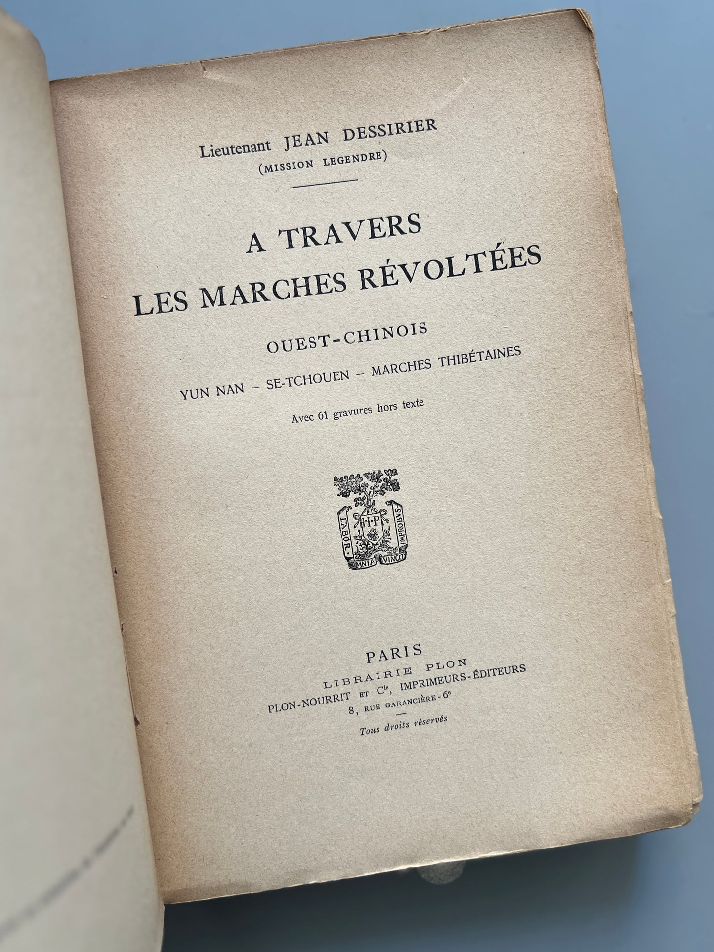 Libro de: A travers les marchers révoltées, Jean Dessirier - Libraire Plon, 1923