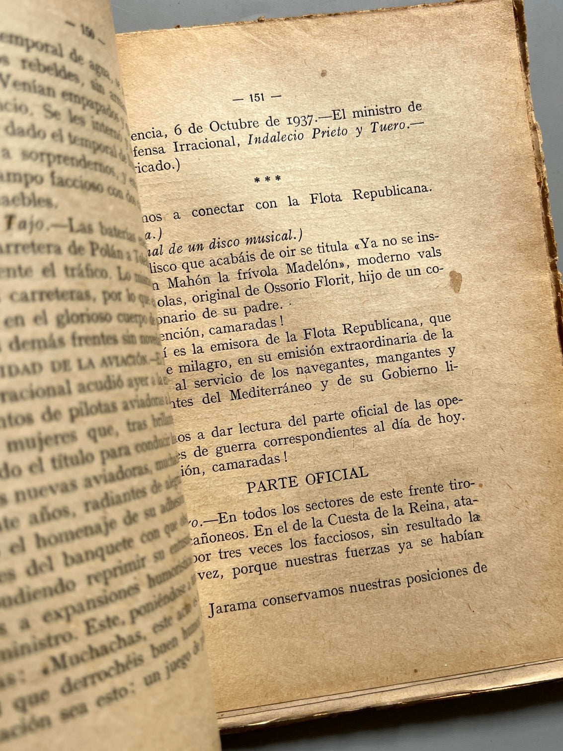 Libro de: Aquí es la emisora de la flota republicana..., Joaquín Perez Madrigal - 1938