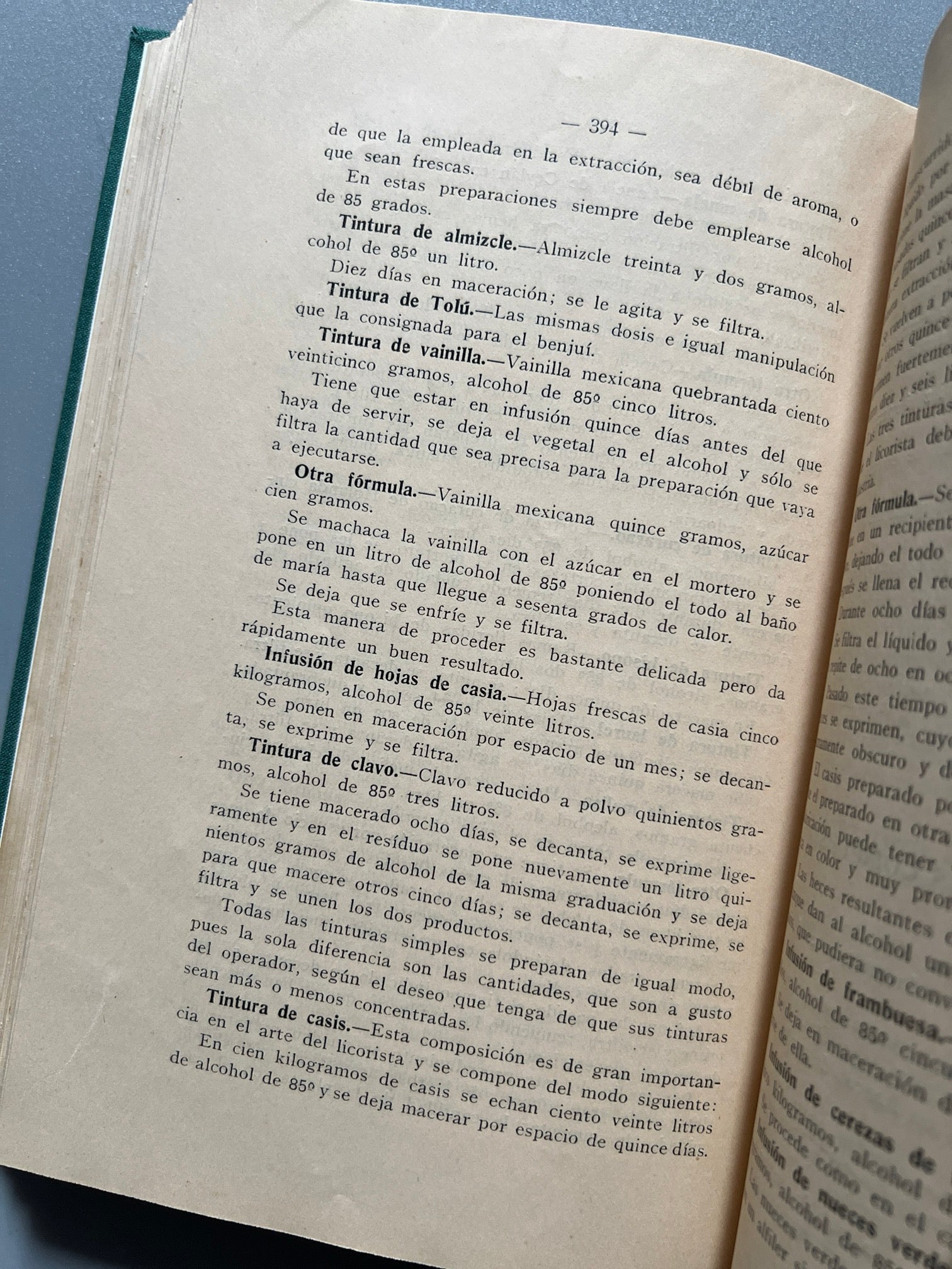 Libro de: Manual práctico de confitería, repostería y pastelería, Roberto Visconti - Barcelona, 1922