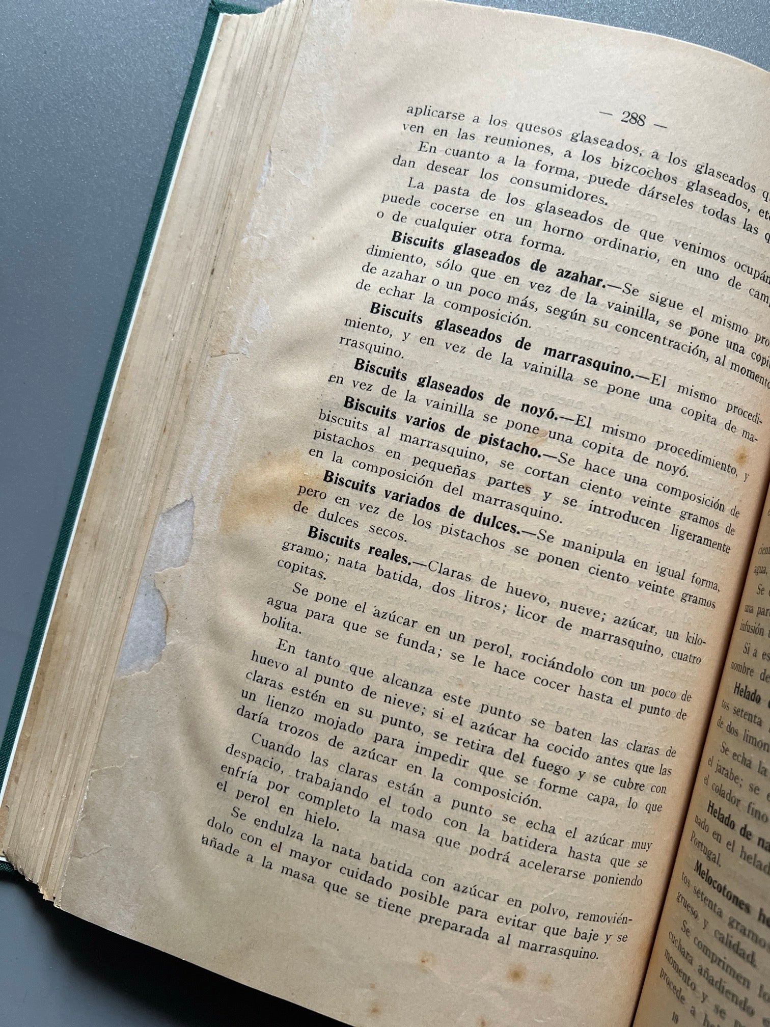 Libro de: Manual práctico de confitería, repostería y pastelería, Roberto Visconti - Barcelona, 1922