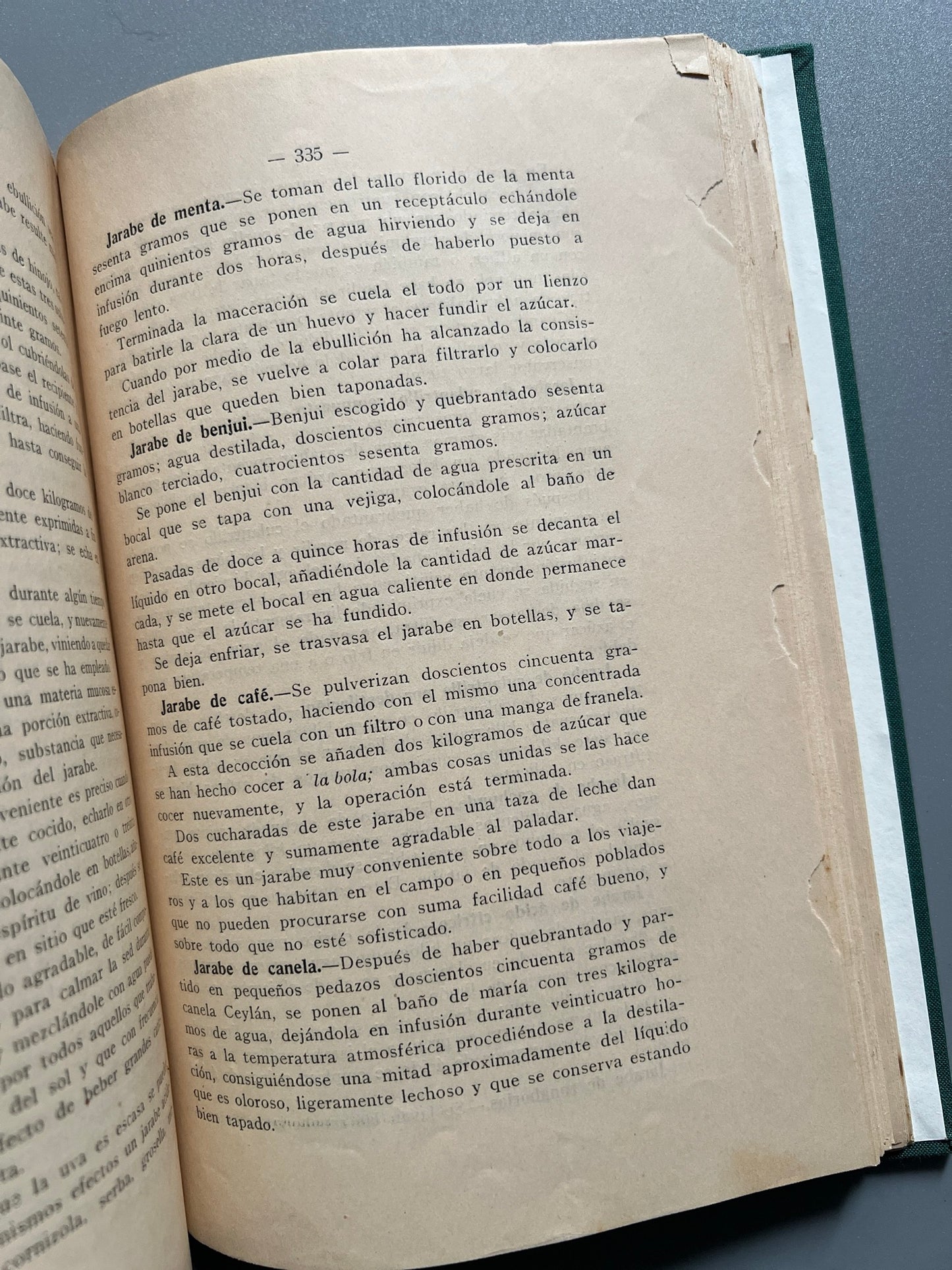 Libro de: Manual práctico de confitería, repostería y pastelería, Roberto Visconti - Barcelona, 1922