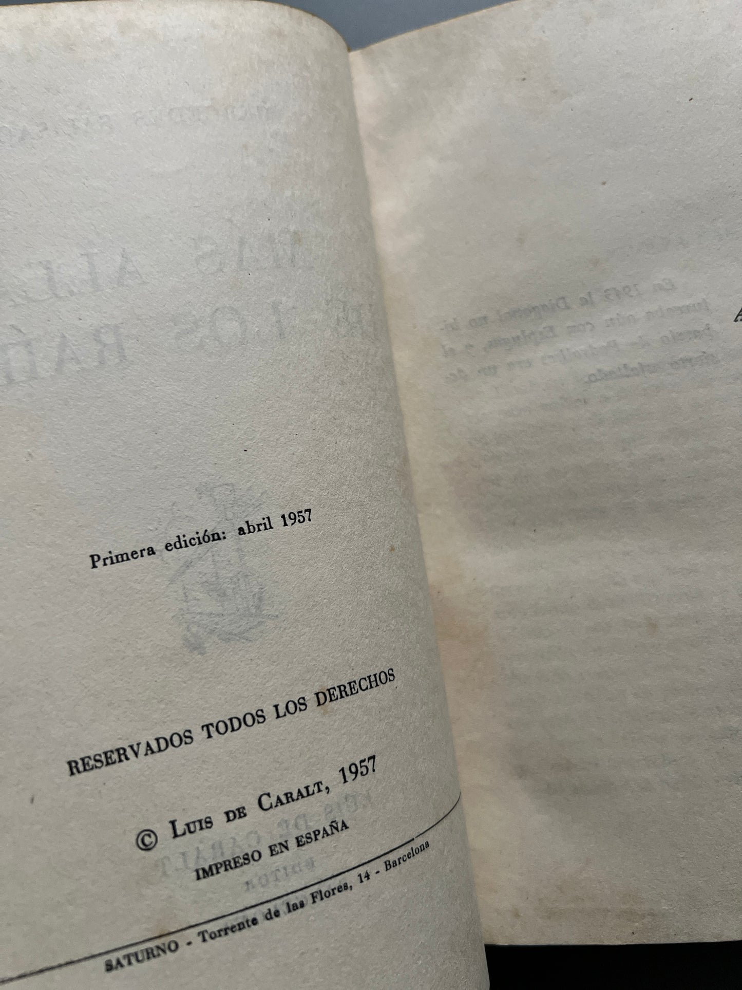 Libro de: Más allá de los raíles, Mercedes Salisachs (primera edición, firmada) - Luis de Caralt Editor, 1957