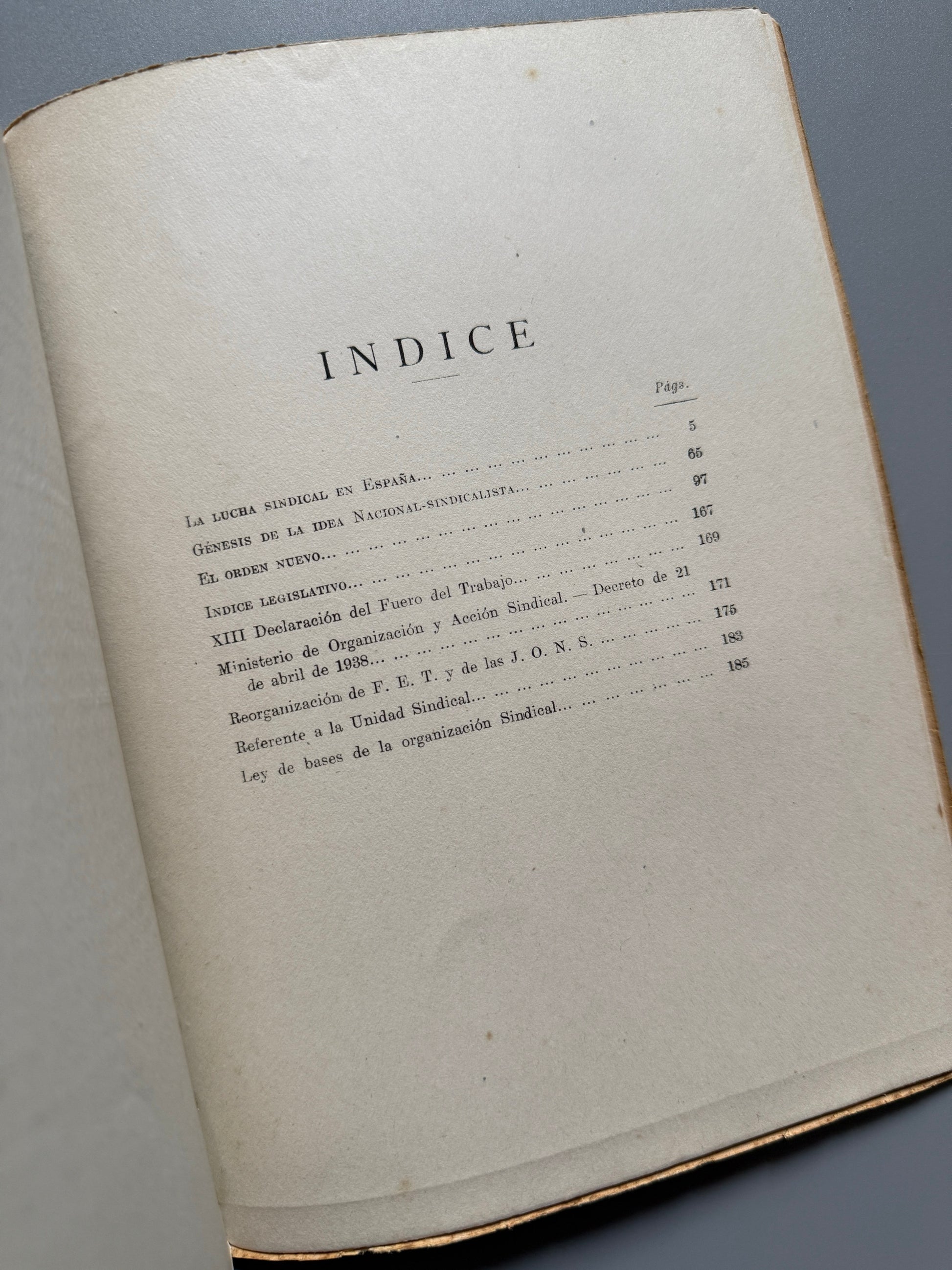 Libro de: Historia del sindicalismo español, Guillén Salaya - Editora Nacional, 1941