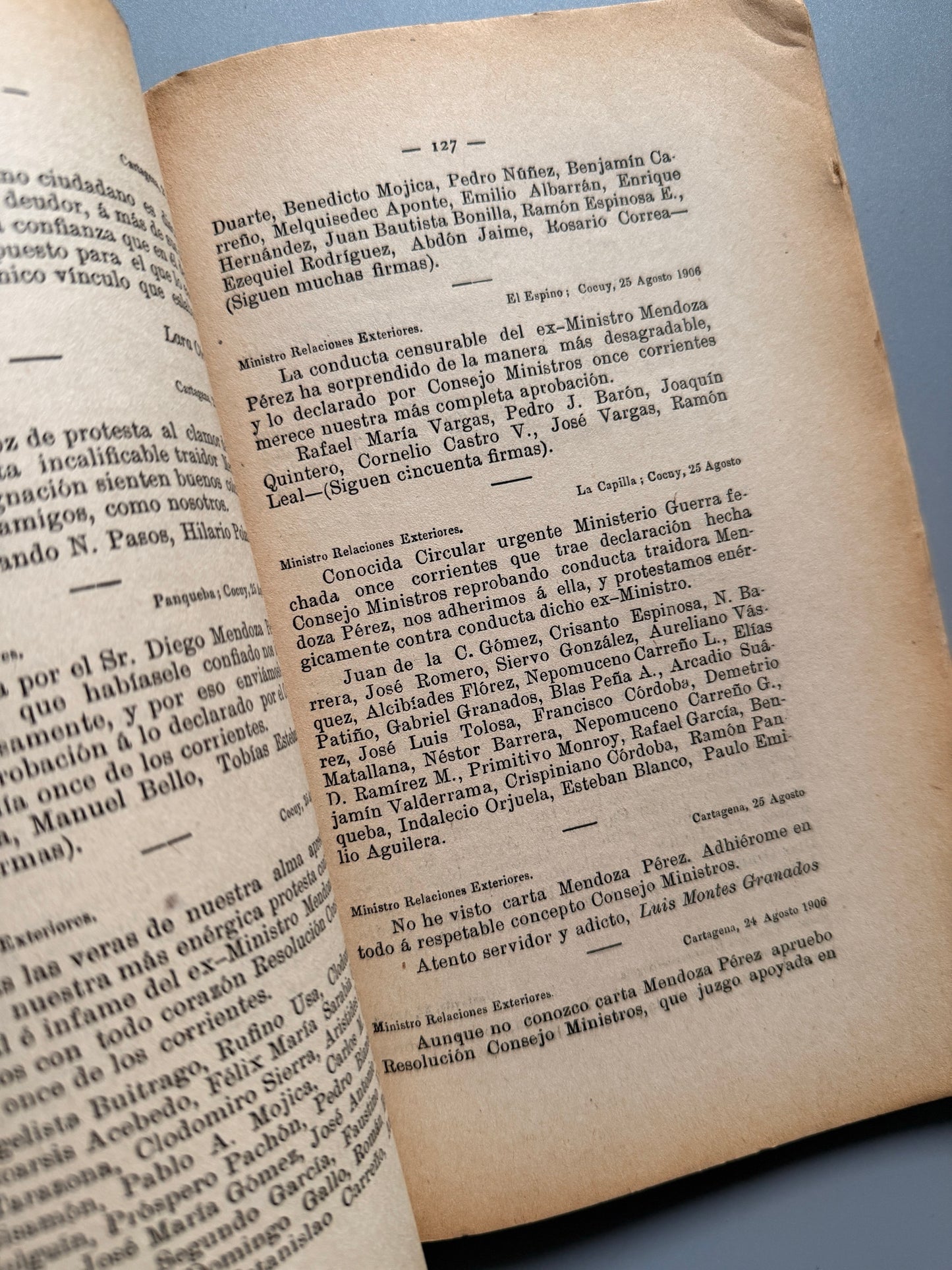 Libro de: La honra nacional y el ex-ministro Mendoza Perez - Imprenta Nacional, Bogotá, 1906