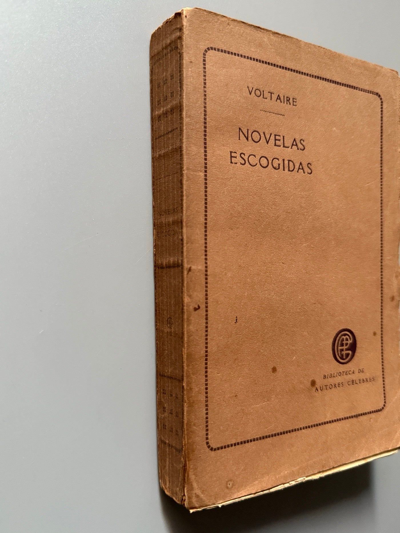 Libro de: Novelas escogidas, Voltaire - Casa Editorial Garnier Hermanos, 1920